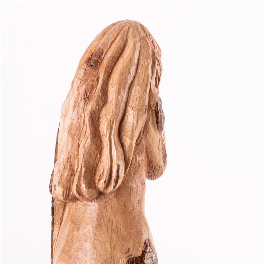 Broussaille, sculpture en taille directe sur cerisier sauvage Broussaille, sculpture en taille directe sur cerisier sauvage