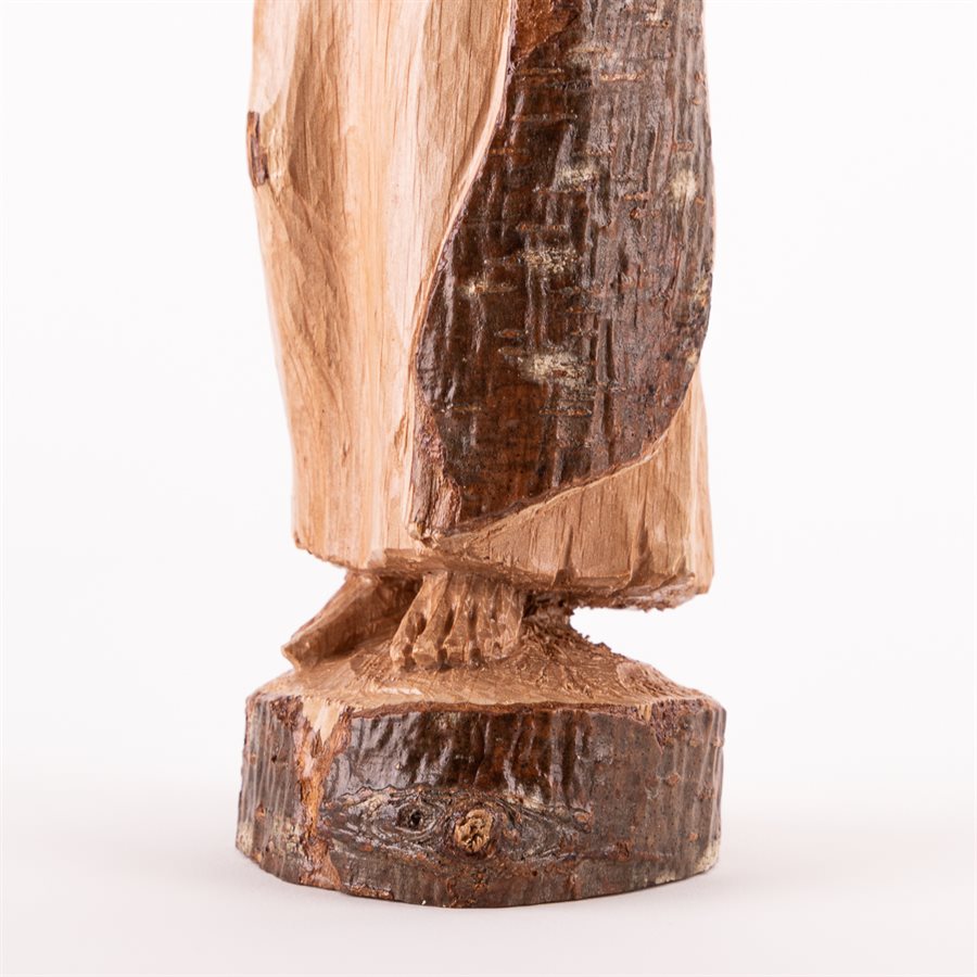Broussaille, sculpture en taille directe sur cerisier sauvage Broussaille, sculpture en taille directe sur cerisier sauvage