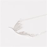 Pendentif paysage avec deux sapins et deux montagnes sur chaîne 18''