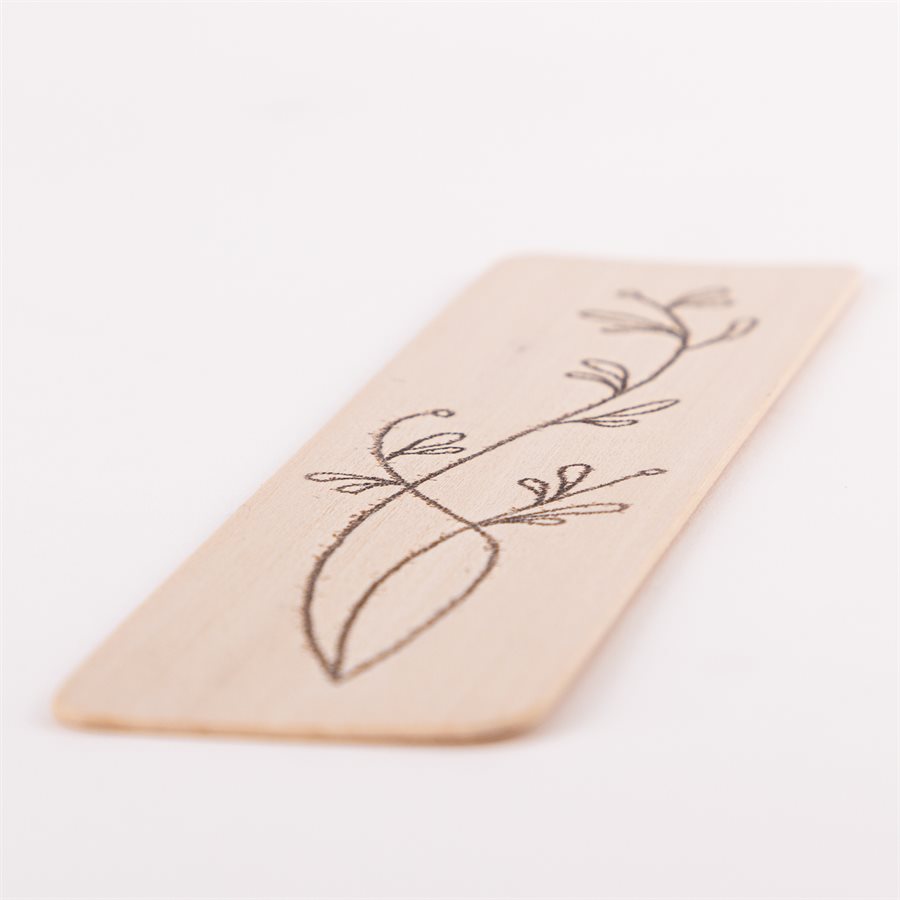 Signet en bois pyrogravé, modèle Avant l'éclosion Signet en bois pyrogravé, modèle Avant l'éclosion