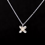 Pendant Common lilac 1 flower pearl white
