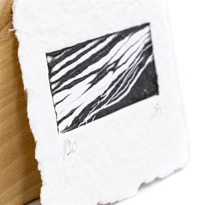 Jusqu'au bord, linogravure sur papier fait main, non encadré Jusqu'au bord, linogravure sur papier fait main, non encadré