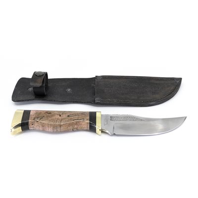 Couteau en érable coti stabilisé teinté rose et bois d'ébène Couteau en érable coti stabilisé teinté rose et bois d'ébène