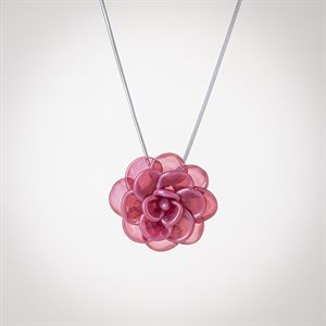 Collier petite rose en verre rose