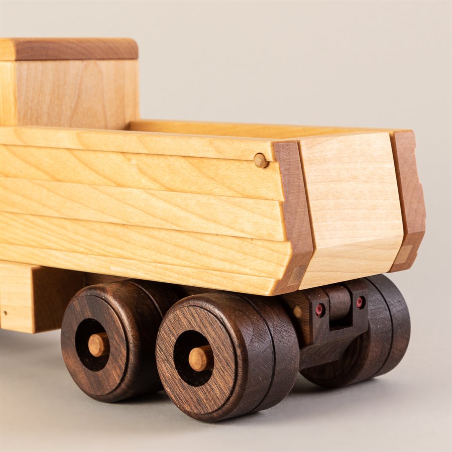 Jouet camion benne en bois Jouet camion benne en bois