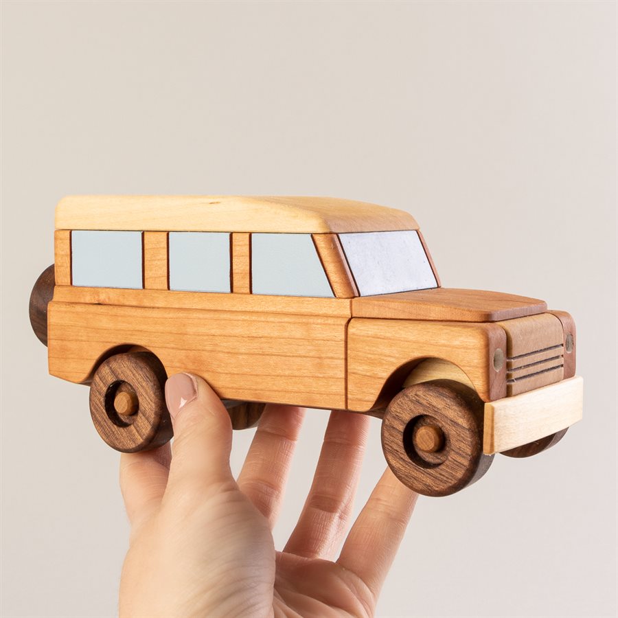 Jouet jeep en bois Jouet jeep en bois