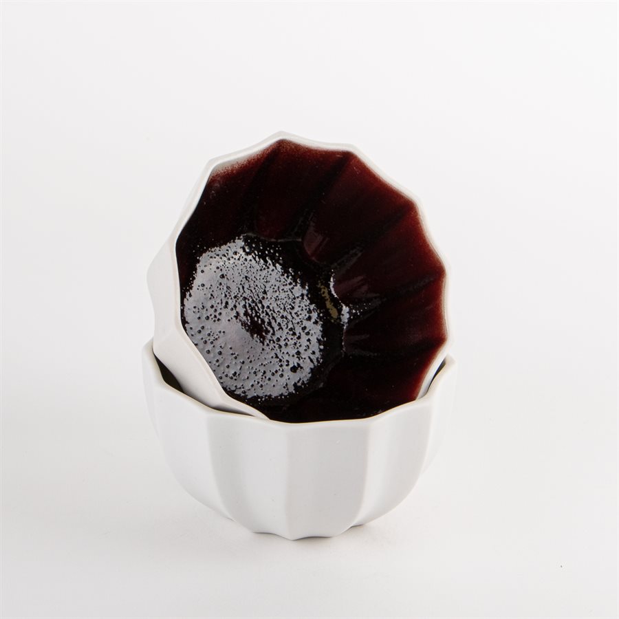 Porcelain umbrella bowl with red interior
