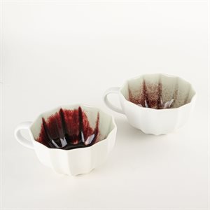 Gas-fired porcelain umbrella mug with red and green interior