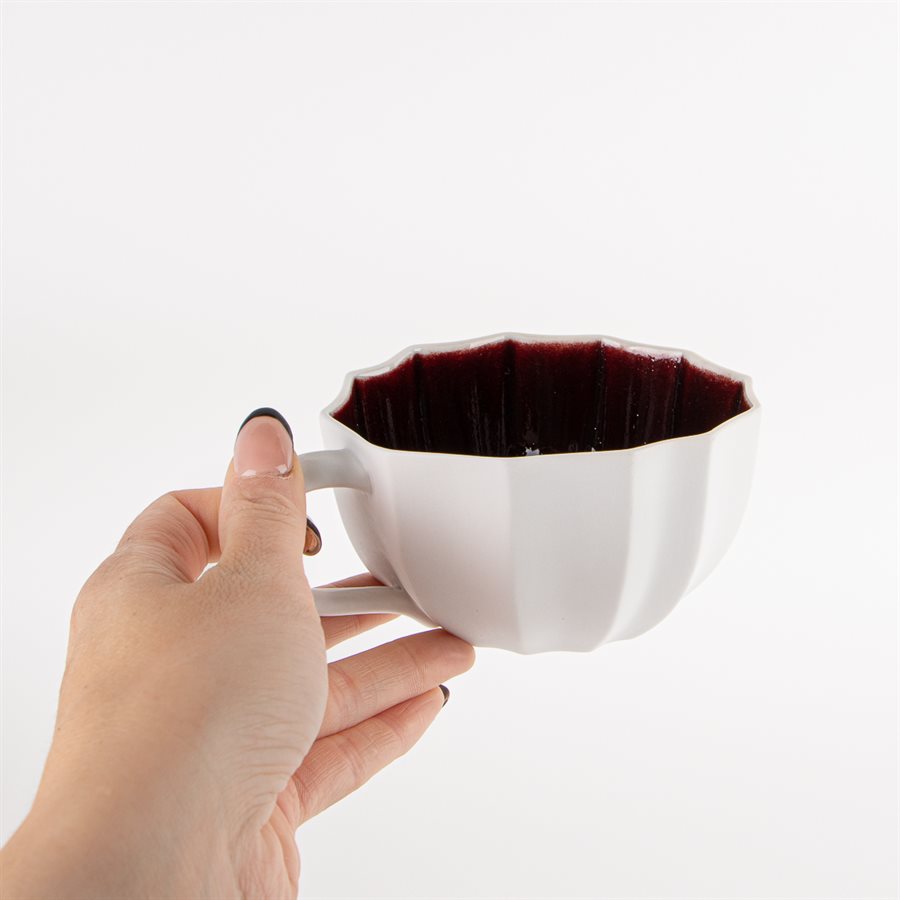 Gas-fired porcelain umbrella mug with red interior