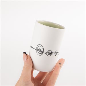 Petit verre droit en porcelaine cuite au gaz avec intérieur vert