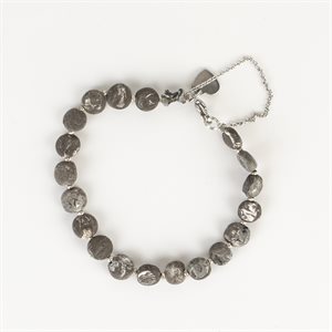 Simple black pastille bracelet 