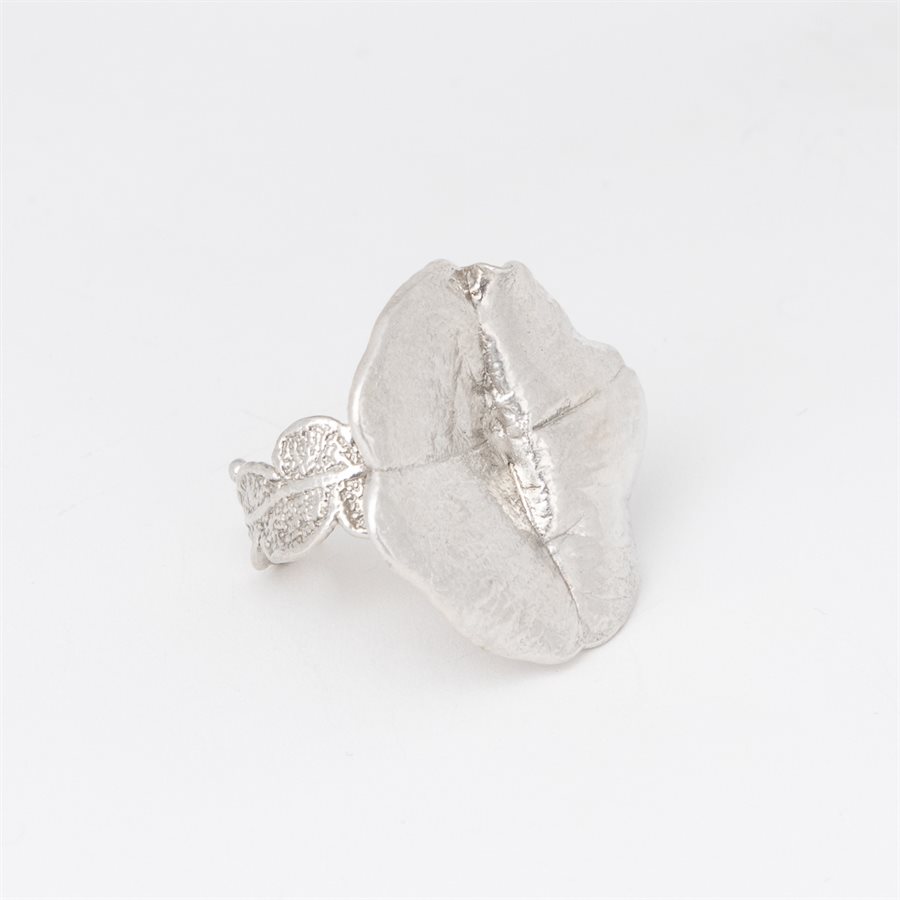 Bague feuille de nymphéas en argent, fini argent poli Bague feuille de nymphéas en argent, fini argent poli