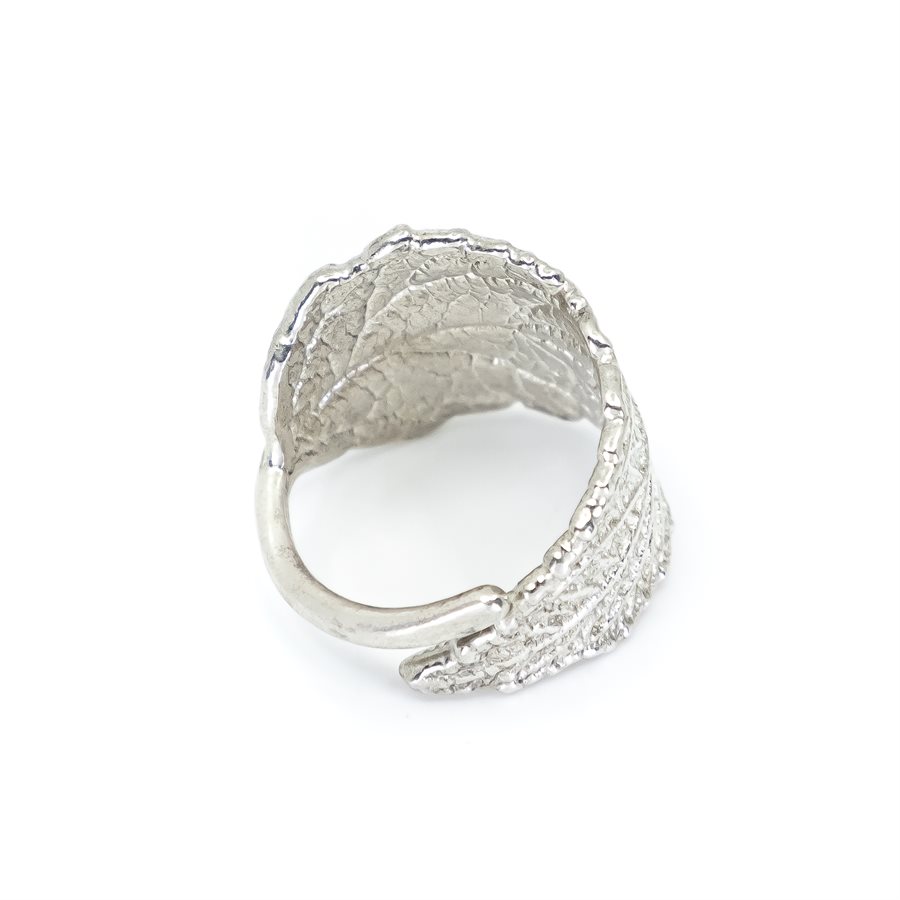 Bague feuille d'acalypha en argent, fini argent poli Bague feuille d'acalypha en argent, fini argent poli