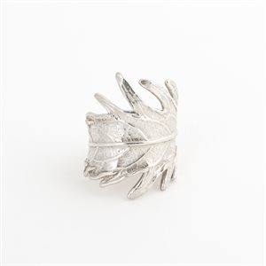 Feathery elder leaf ring in silver