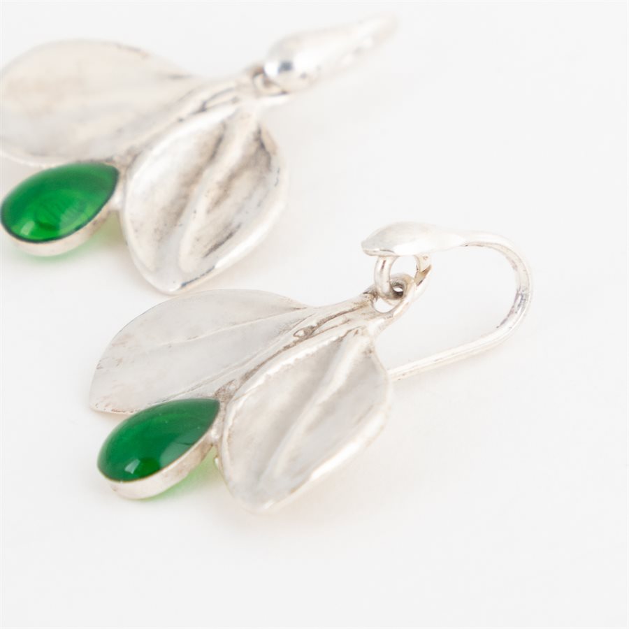 Boucle d'oreille feuille de cotonéaster en argent Boucle d'oreille feuille de cotonéaster en argent