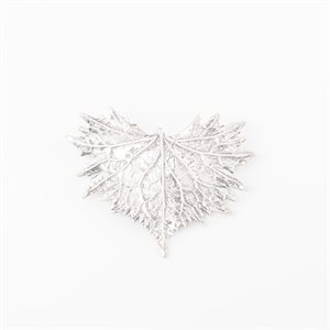 Liguaria leaf brooch