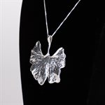 Pendentif feuille de ginkgo en argent