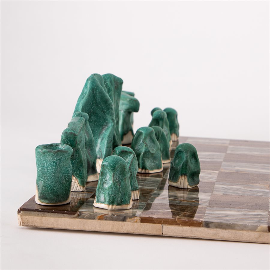 Jeu d'échecs unique en onyx et céramique Jeu d'échecs unique en onyx et céramique