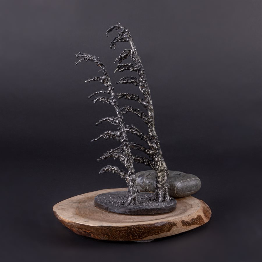 Les terneuviens, arbre de métal soudé sur base en bois Les terneuviens, arbre de métal soudé sur base en bois