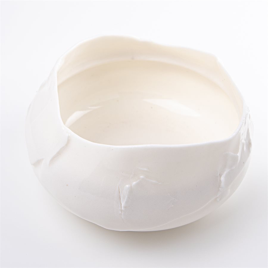 Moyen bol en porcelaine pincée blanche Moyen bol en porcelaine pincée blanche