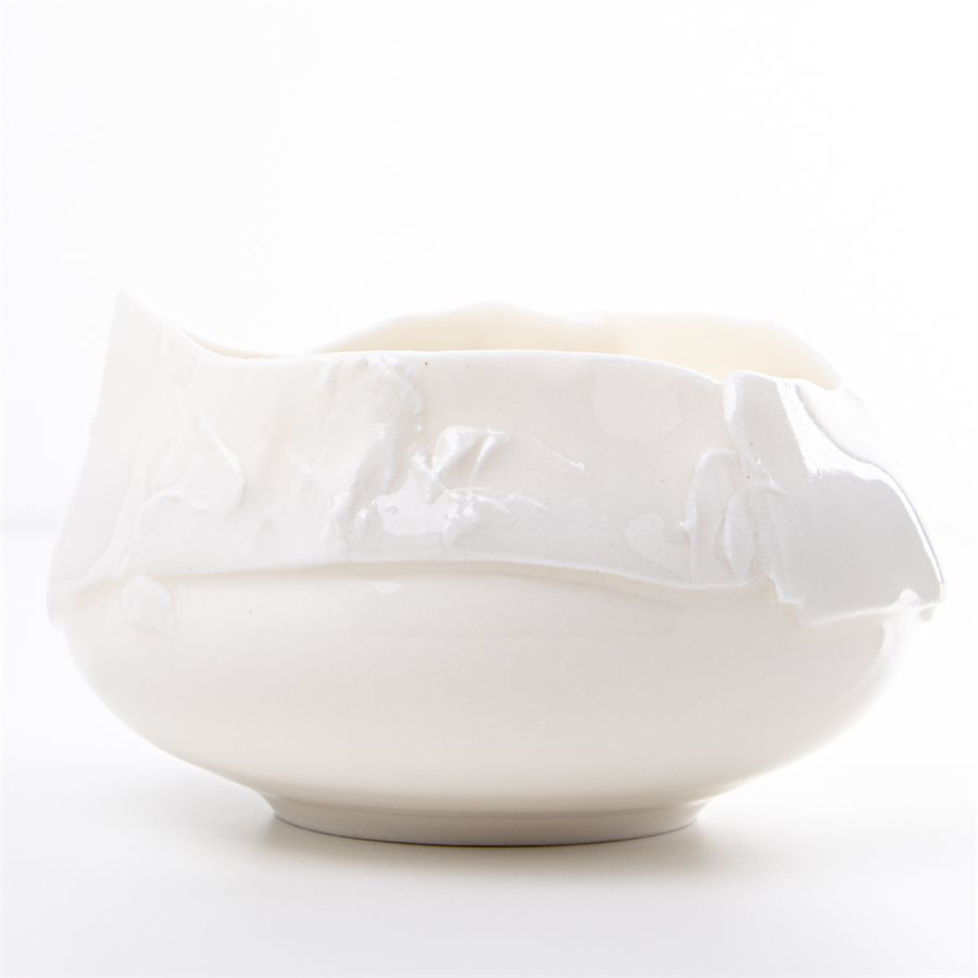 Moyen bol en porcelaine pincée blanche Moyen bol en porcelaine pincée blanche