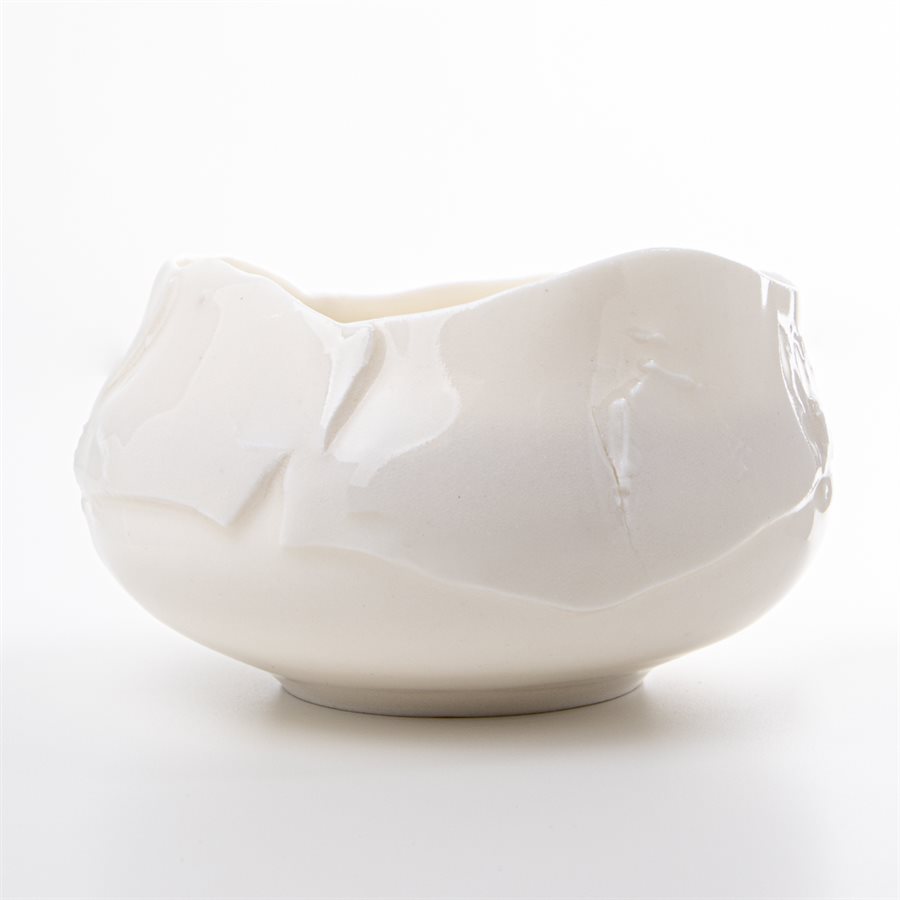 Moyen bol en porcelaine pincée blanche Moyen bol en porcelaine pincée blanche