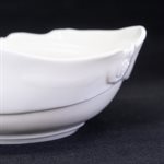 Moyen bol en porcelaine pincée blanche