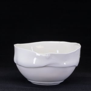 Moyen bol en porcelaine pincée blanche