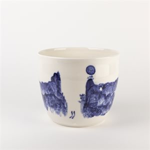 Large porcelain planter, blue landscape with a paint effect