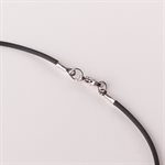 Pendentif en céramique sur cordon en caoutchouc, modèle 1