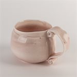 Plain pink porcelain mug with wide spiral handle Petit bol rose uni effet céramique façonnée 2