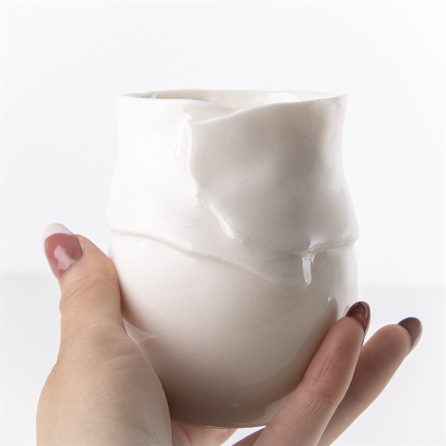 Verre en porcelaine pincée Verre en porcelaine pincée