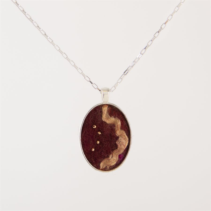 Collier ovale en laine feutrée - Bourgogne 1