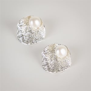 IOS earring - Silver and white pearl