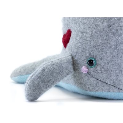 Wool doggie, Grey whale model Wool doggie, Grey whale model