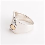 Bague en argent orné d'or, modèle ajouré désaxé, grandeur 7