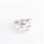Bague en argent ornée d'or, modèle ajouré avec effet feuillage, grandeur 9