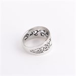 Openwork silver ring, foliage pattern, size 5½
