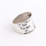 Bague large en argent texturé, effet tissu plissé, grandeur 9