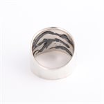 Bague large en argent texturé, effet tissu plissé, grandeur 9