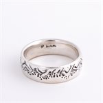 Bague jonc large en argent texturé, effet montagne, grandeur 9½