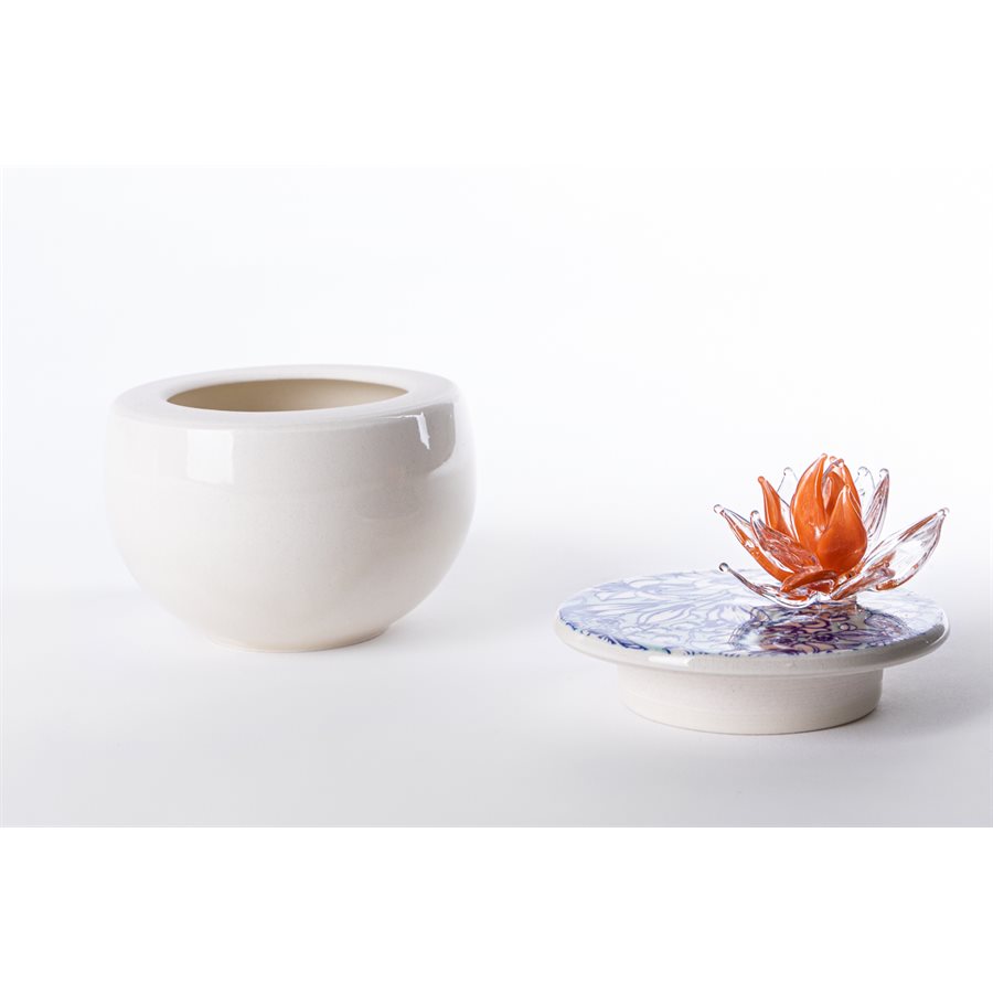 Boîte à secret en céramique et ornement de verre Boîte à secret en céramique et ornement de verre