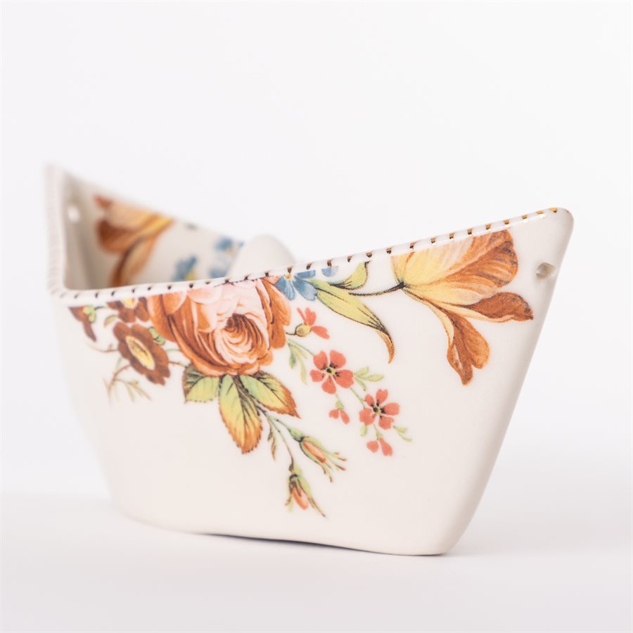 Bateau à suspendre, style origami en céramique, collection Rococo Bling Bling, modèle 2 Bateau à suspendre, style origami en céramique, collection Rococo Bling Bling, modèle 2