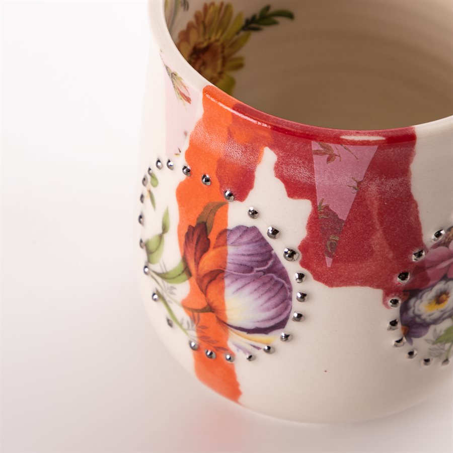 Grande tasse en céramique, collection Rococo Bling Bling, modèle 3 Grande tasse en céramique, collection Rococo Bling Bling, modèle 3