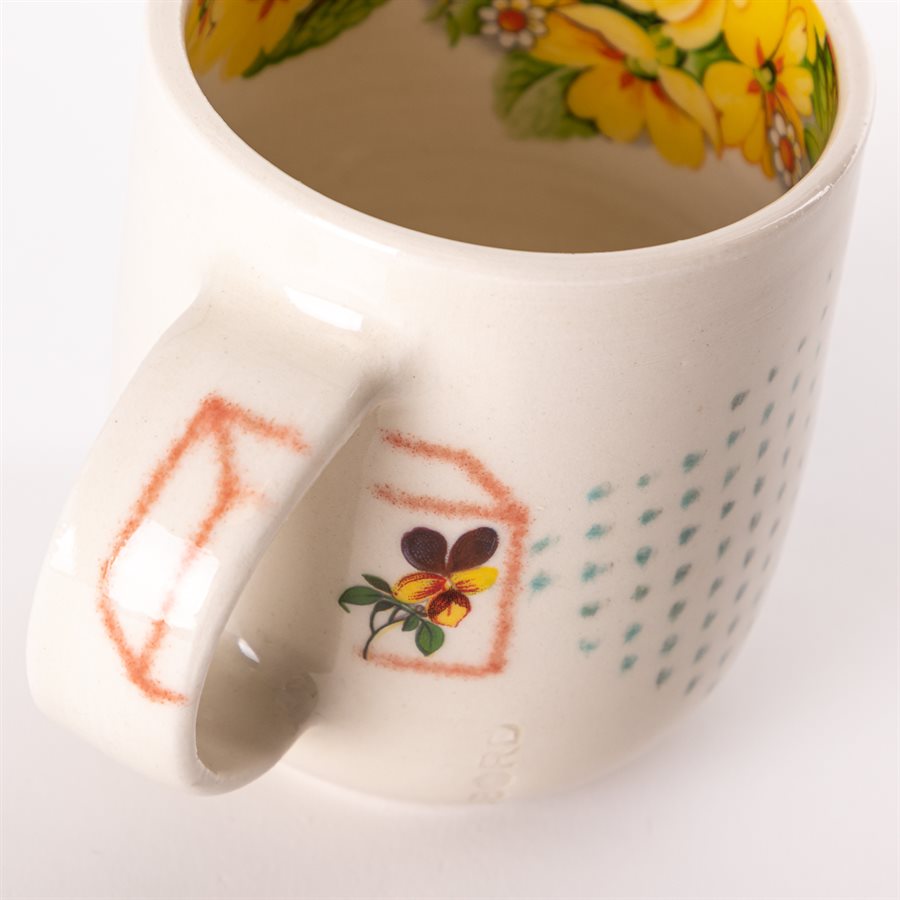 Petite tasse en céramique, collection Rococo Bling Bling, modèle 5 Petite tasse en céramique, collection Rococo Bling Bling, modèle 5