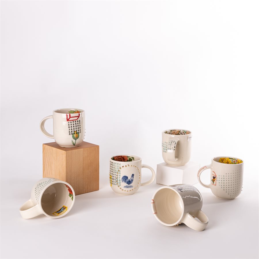 Petite tasse en céramique, collection Rococo Bling Bling, modèle 5 Petite tasse en céramique, collection Rococo Bling Bling, modèle 5