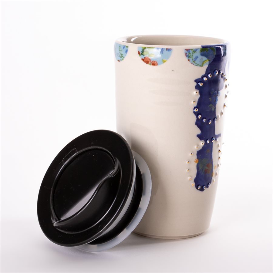 Tasse de voyage en céramique avec couvercle, collection Rococo Bling Bling, modèle 1 Tasse de voyage en céramique avec couvercle, collection Rococo Bling Bling, modèle 1