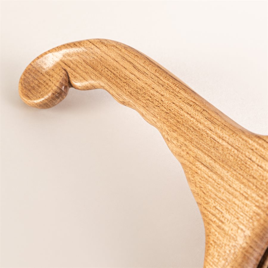 Miroir coiffeuse en noyer cendré sculpté, modèle rose Miroir coiffeuse en noyer cendré sculpté, modèle rose