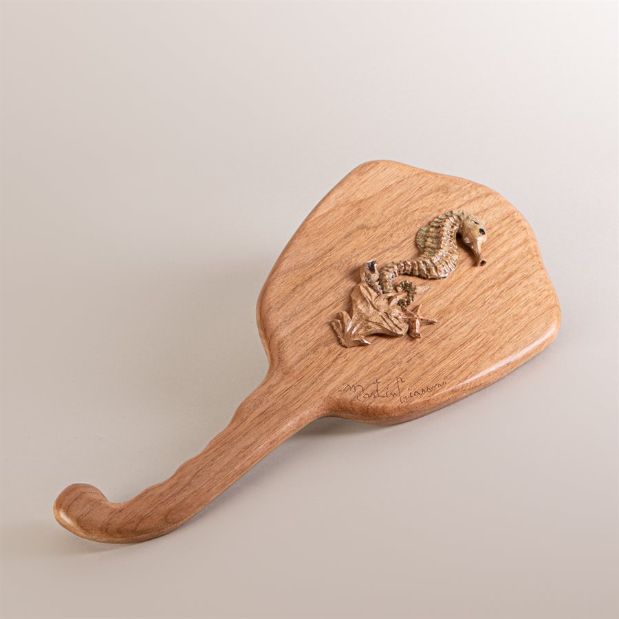 Miroir coiffeuse en noyer cendré sculpté, modèle hippocampe