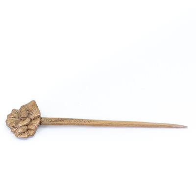 Pic à cheveux en bois sculpté Pic à cheveux en bois sculpté